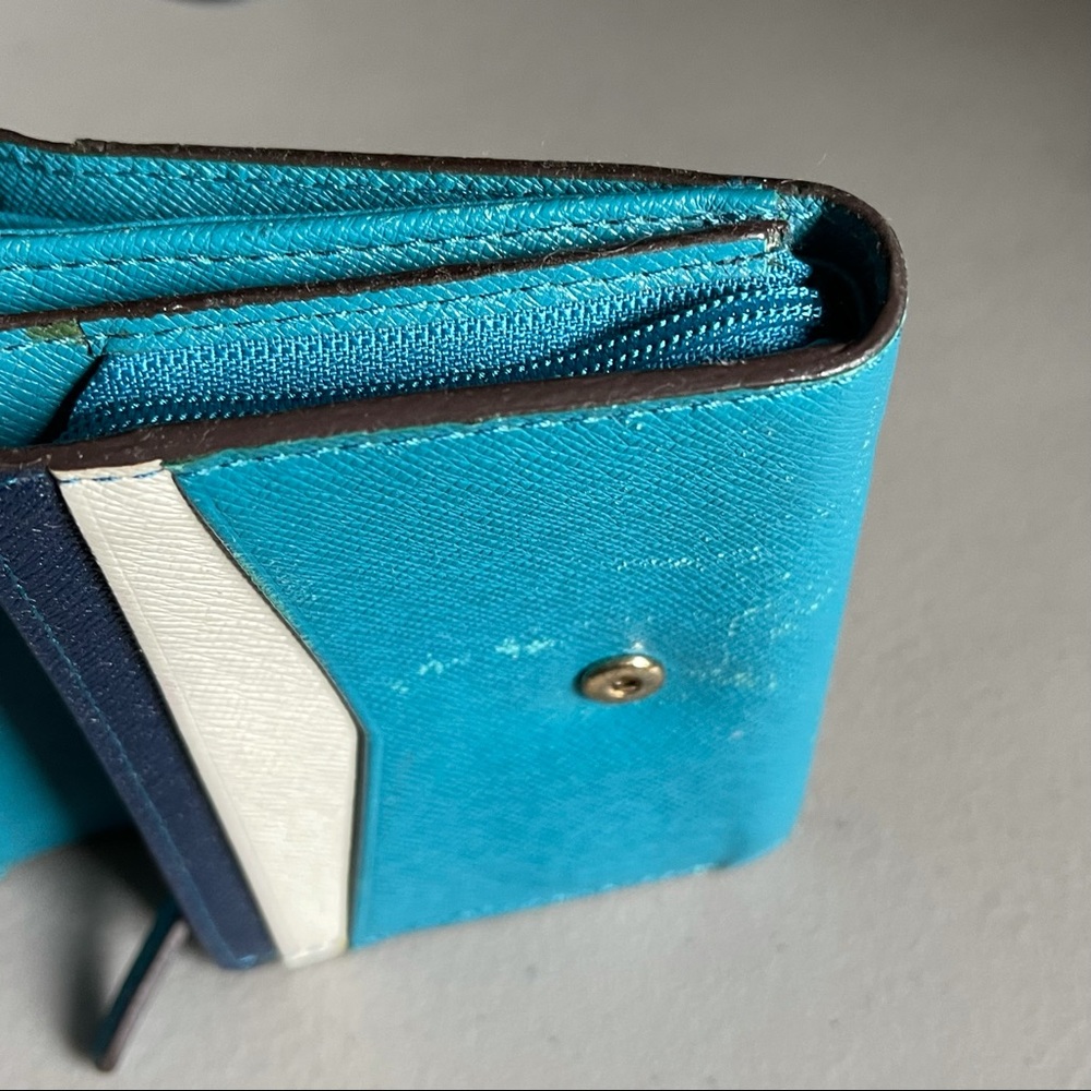 Michael Kors Tri-Fold Wallet Blue - Picture 15 of 16